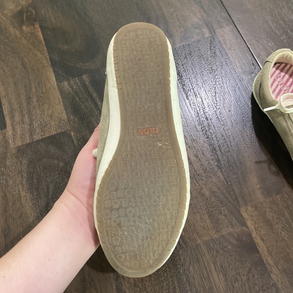 Taos star khaki wash canvas sneaker size 8 some spots on the left shoelace - Picture 5 of 17